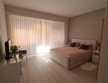 Double Room with Balcony and Lake View