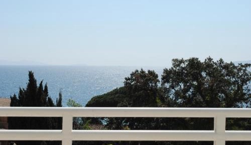 3rd Floor Triple Room with Sea View and Balcony