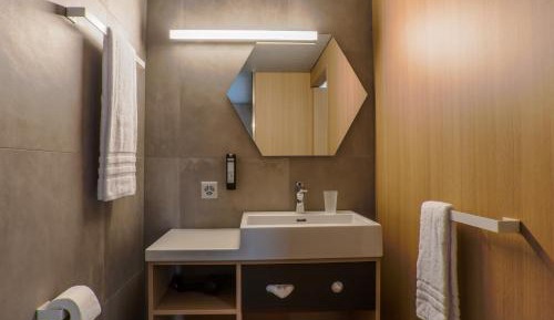 Easy Room