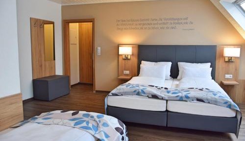 Triple Room with Bath