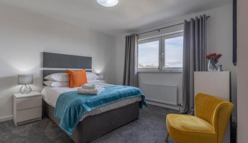 Two-Bedroom Apartment with Balcony (4 Adults)