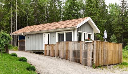 One-Bedroom Holiday Home
