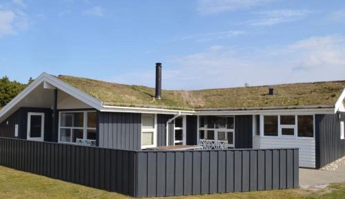 Four-Bedroom Holiday Home