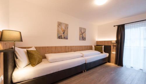 Twin Room with Balcony