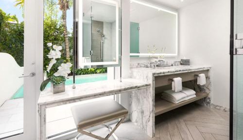 Premiere Luxury Suite with Private Pool 