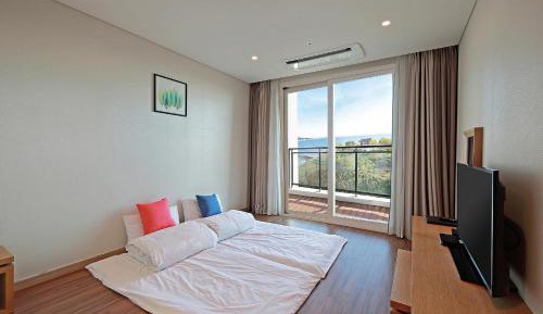 Korean Style Ondol Room