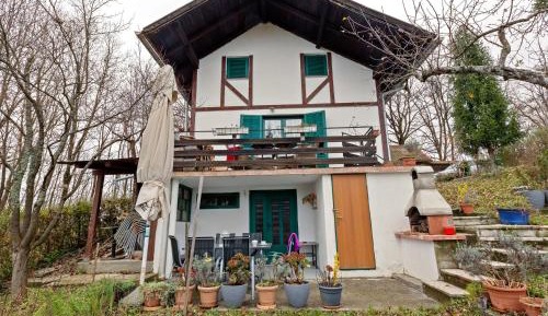 One-Bedroom Holiday Home