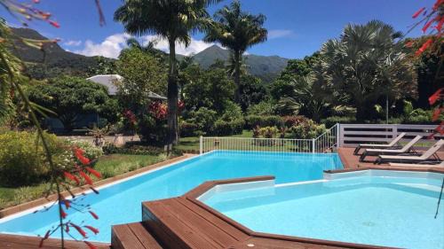 Avocat Three-Bedroom House