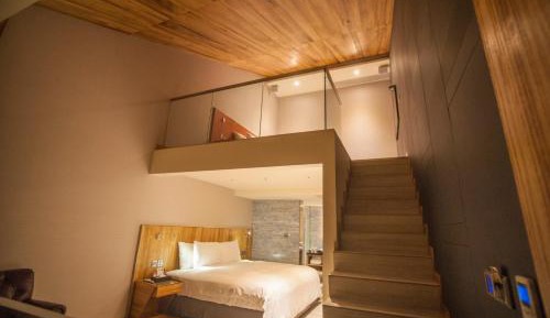Deluxe Duplex Quadruple Room
