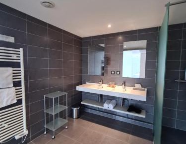 Family Room up to 4 People  - access to spa included