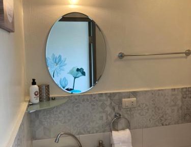 Deluxe Double Room with Side Sea View