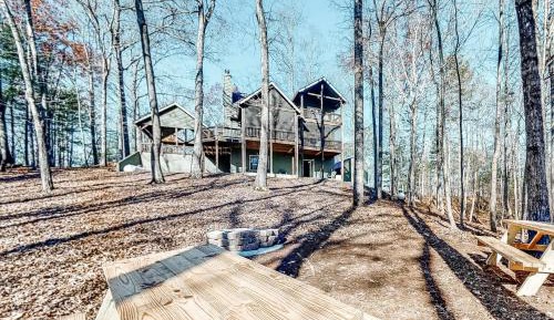 Four bedroom holiday home 