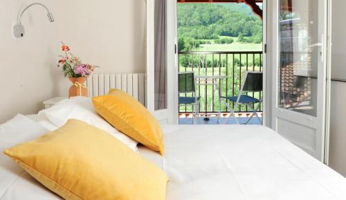 Double Room with Mountain View