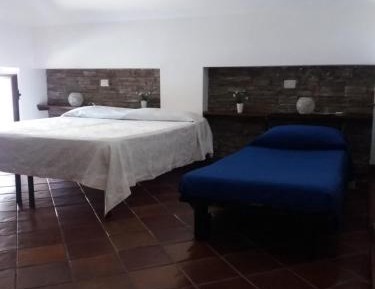 Triple Room with Bathroom