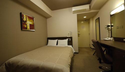 Semi Double Room - Non-Smoking 