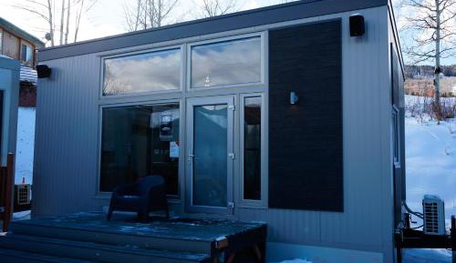 Family Room with Mountain View