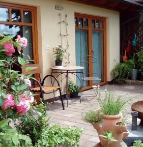 Apartment with Garden View