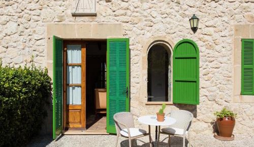One-Bedroom Holiday Home