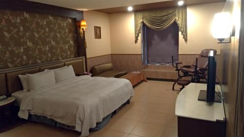 Queen Room