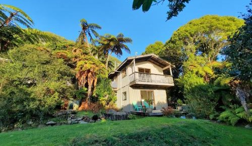 Mamaku Cottage