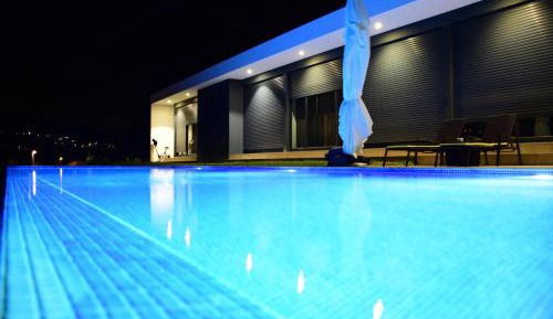 Double Room with Pool View