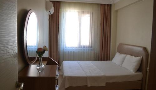 Studio with Mountain View