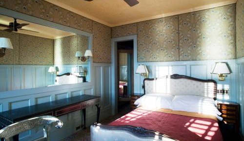 Captain Cabin with Private Bathroom - Disability Access