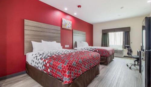 Queen Room with Two Queen Beds - Non-Smoking