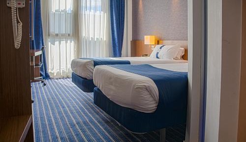 Standard Room with Free Breakfast