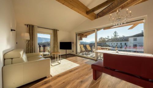 Superior One-Bedroom Apartment with Balcony