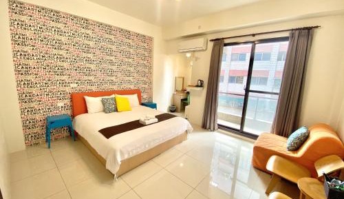 Queen Room with Balcony