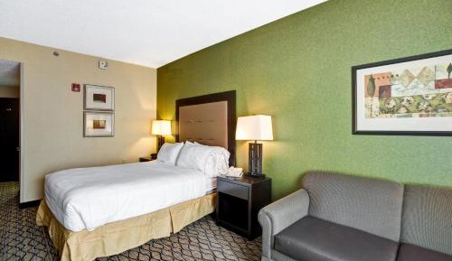 Standard King Room