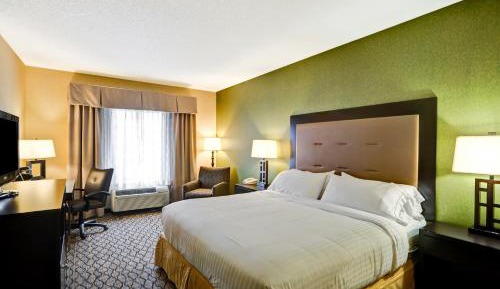 King Room - Hearing Accessible