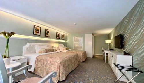 Duplex Family Suite - Late Check out til 8pm