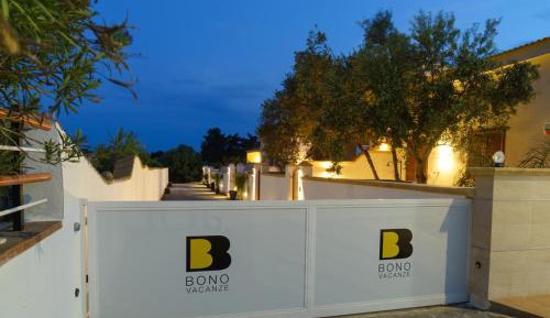 Deluxe Large Two-Bedroom Apartment