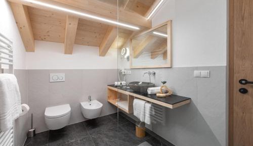 Suite with Spa Bath