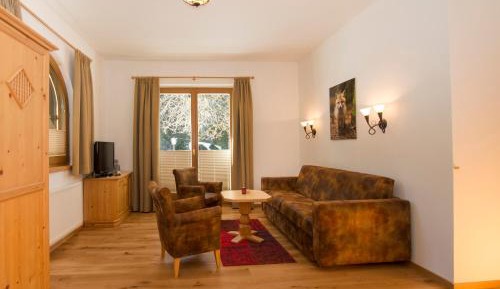 Two-Bedroom Apartment (6 Adults)