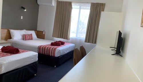 Standard Queen Room