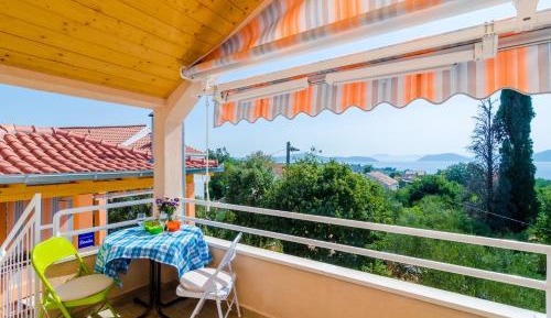 Standard Two-Bedroom Apartment with Balcony and Sea View