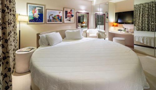 Superior King Suite