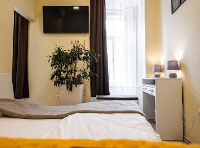 Double or Twin Room with Bathroom