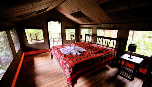 Bungalow (2 Adults)