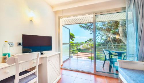 Triple Room with Balcony