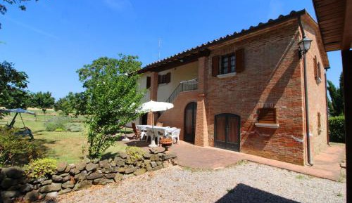 Four-Bedroom Villa - Split Level