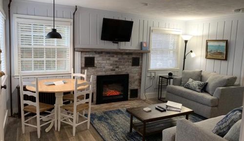 Two-Bedroom Corner Suite with Sea View