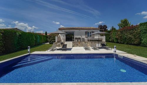 Two-Bedroom Villa with Heated Private Pool (4 Adults)