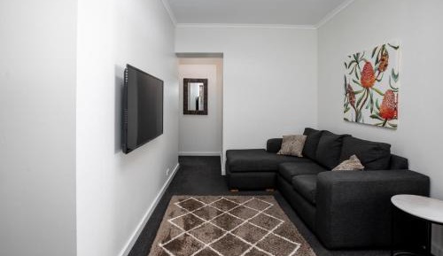 Deluxe Two-Bedroom Apartment with Kitchen