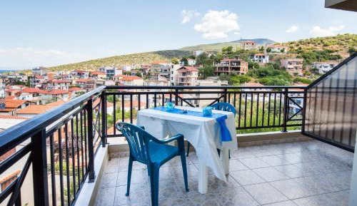 Studio Apartment with Sea View