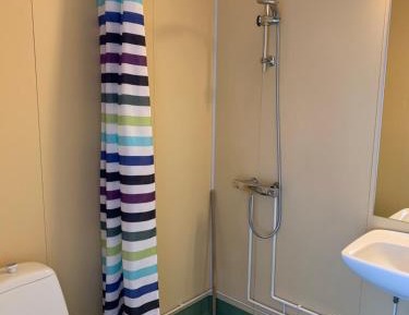 Family Room (2 Adults + 2 Children)