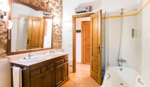 Suite with Terrace & Spa Access